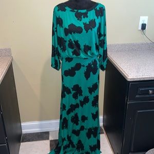 Rachel pally NWT emerald green maxi dress. SZ S